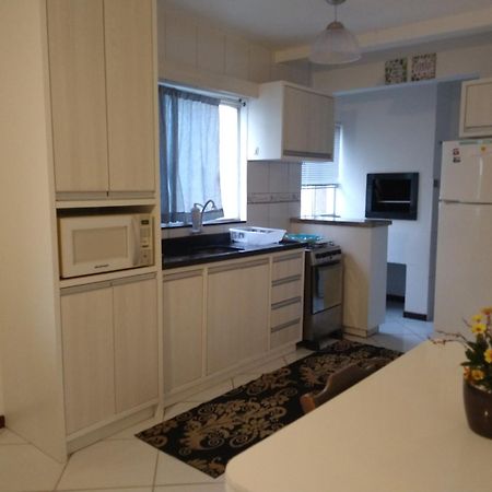 Otimo Apartamento Na Praia Dos Ingleses Gaivotas 70M Do Mar Florianópolis Buitenkant foto